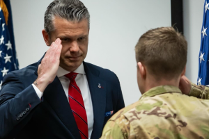 Американські військові вивчають досвід війни в Україні - Гегсет