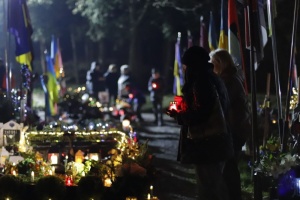 На Львівщині Вифлеємський вогонь миру передали родинам полеглих