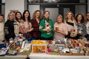 Українська громада в Будапешті зібрала кошти на підтримку ЗСУ на благодійному ярмарку