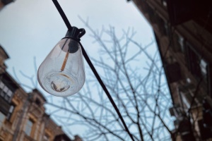 У частині областей України - аварійні відключення світла