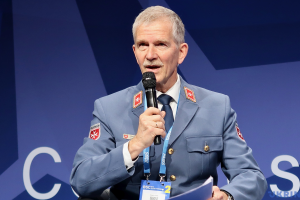 Багато німців «прокинулися» на тлі російської війни проти України - генерал Бундесверу