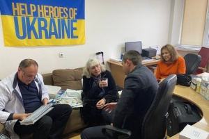 Американські волонтери доставили Житомиру медобладнання на 6,5 мільйона