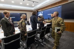 Паліса обговорив із представниками французького оборонпрому спільне виробництво дронів та снарядів