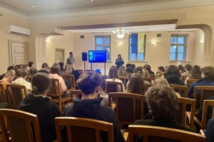 Школярам у Вільнюсі розповіли про життя українських підлітків на тлі війни