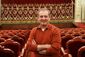 Богдан Струтинський, гендиректор-художній керівник Київського національного академічного театру оперети 
