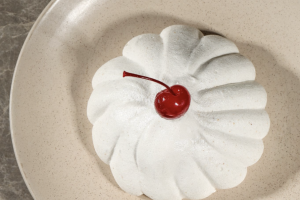 Десерт «Каринська» на честь української мисткині вперше представили за кордоном