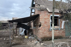 Росіяни упродовж дня атакували два райони Дніпропетровщини, є пошкодження