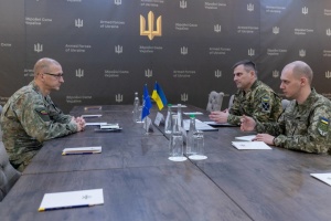 Літаки, зенітні комплекси та ракети: у Генштабі обговорили посилення ППО з генералом НАТО