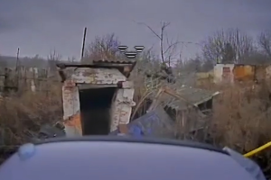 Border guards destroy eight shelters, three Russian invaders