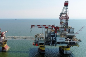 СБУ вразила вже третю нафтовидобувну платформу РФ у Каспійському морі - джерело 