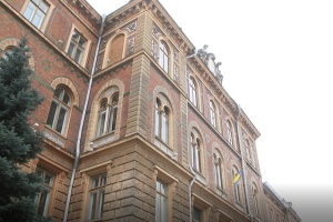 У Чернівцях волонтерів виселили з приміщення ОВА, поліція проводить перевірку