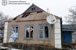 Загарбники за добу 713 разів били по Запорізькій області, 10 поранених