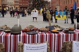 «Різдво з порожнім стільцем»: у Варшаві вшанували пам'ять захисників, полонених і зниклих безвісти