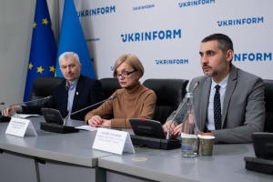 Українська мова в інтернет-представництвах та соціальних мережах