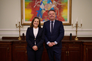 Кислиця і Фріланд обговорили участь Канади у відбудові України