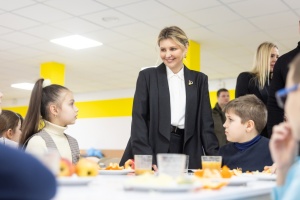 Безкоштовним гарячим харчуванням цьогоріч були забезпечені понад 2 мільйони дітей - Зеленська