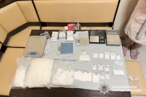 На Закарпатті перекрили міжнародний канал постачання в Україну метамфетаміну 