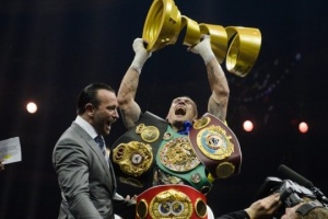 Усик очолив рейтинг боксерів у P4P за версією видання The Ring