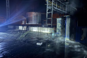 Росія всю ніч атакувала порти Одещини: пошкоджені елеватори та іноземні судна