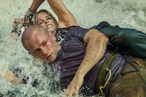 Netflix презентував трейлер «Вершина» з акторкою Шарліз Терон