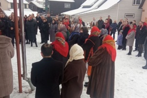 У Космачі прихильники «старого Різдва» не пустили вірян до церкви на свято