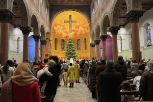 Різдвяна літургія у Швейцарії об’єднала українців у молитві та пісні