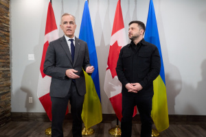 Зеленський: Ми хочемо миру, а Путін - людина війни і боїться визнавати це публічно