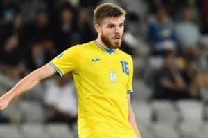 ФК «Бенфіка» включила до своїх трансферних цілей українця Батагова