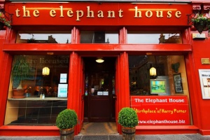 Кафе, де створювався «Гаррі Поттер», знову відкрилося через чотири роки після пожежі