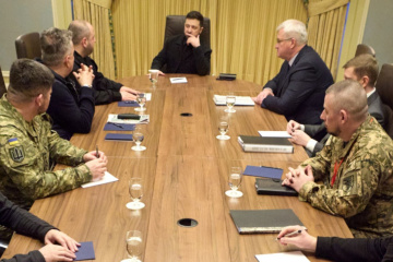 ゼレンシキー宇大統領、米国での和平案協議の報告を受ける