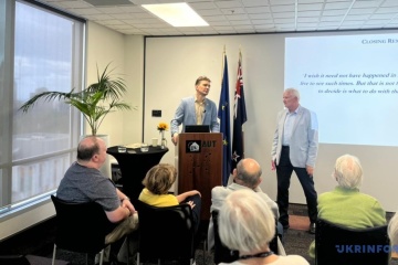 В Окленді презентували книгу новозеландського українця «Імперія Z розкрита»