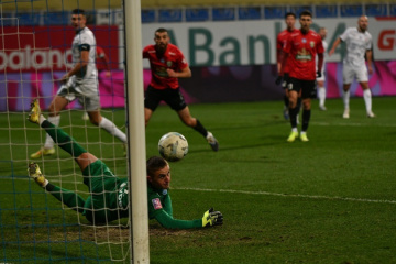 «Зоря» переграла «Карпати» на старті 15-го туру футбольної Прем'єр-ліги України