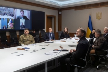 Zelensky lance le groupe de travail sur la reconstruction et la relance économique de l’Ukraine avec les États-Unis