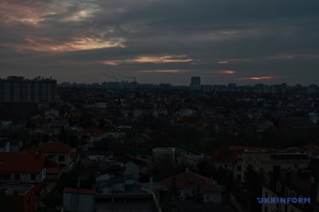 33,000 homes are still without power, energy workers restore electricity to nearly 584,000 households in Odesa region