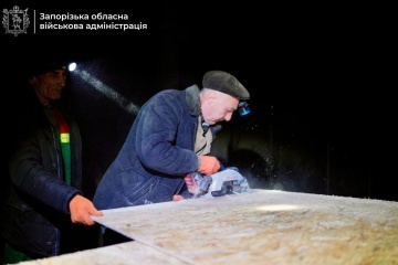 Russian airstrikes damage about 10 apartment buildings in Zaporizhzhia 