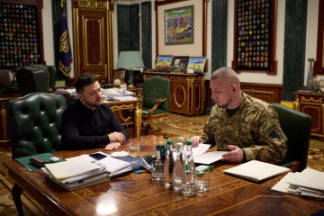 Зеленський заслухав доповідь Паліси щодо посилення армії та позицій на фронті