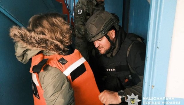 У чотирьох областях потрібно евакуювати понад 700 дітей - МВС