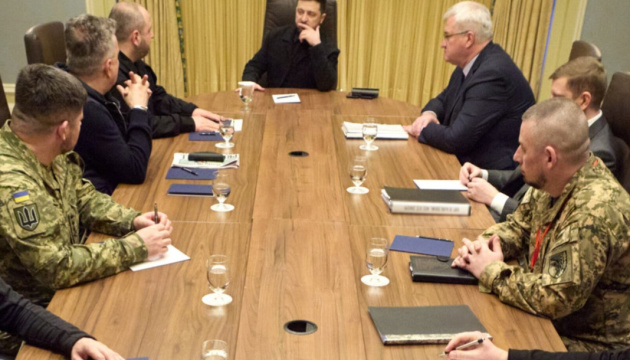 ゼレンシキー宇大統領、米国での和平案協議の報告を受ける