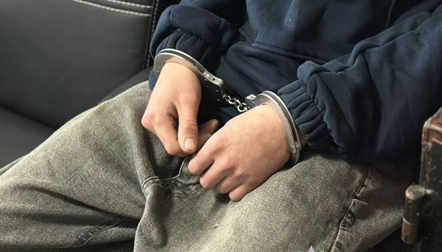 В Одесі затримали чоловіка, який на замовлення РФ спалив п'ять автівок