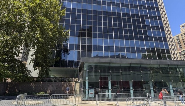 Філії дев'яти японських фірм подали до суду на уряд США - вимагають повернення тарифів