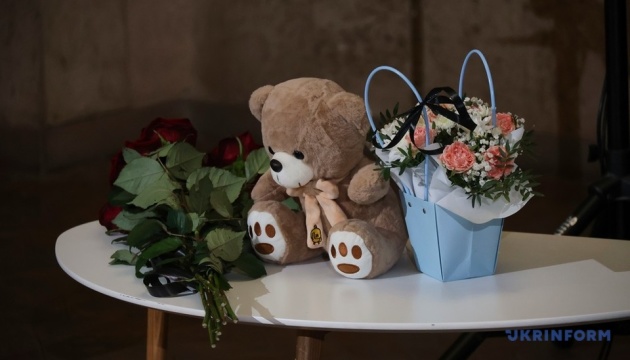 У Харкові відкрилася виставка «Ангели Харківщини», присвячена загиблим дітям