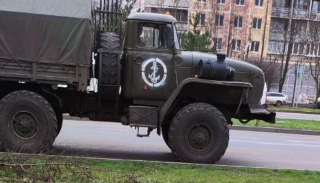 Через Маріуполь загарбники знову перекидають морську піхоту в напрямку Гуляйполя