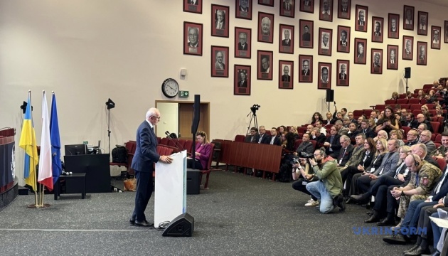 Система охорони здоров’я під час війни: українці поділилися досвідом з поляками