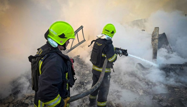 У Білій Церкві ліквідували пожежу, яка виникла після російських обстрілів