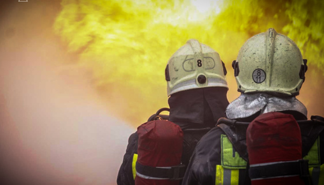 На Львівщині ліквідували пожежі, які виникли після російської атаки
