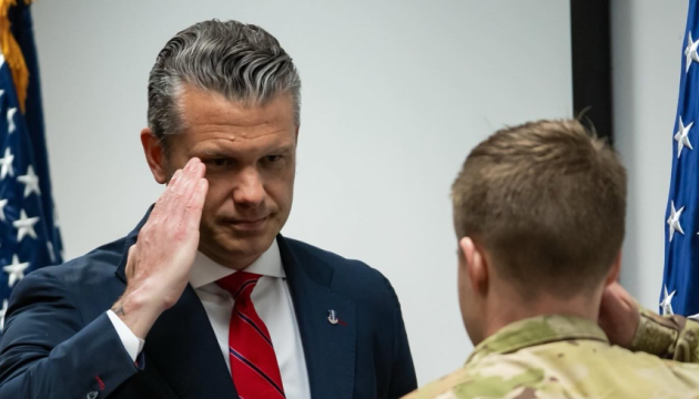 Американські військові вивчають досвід війни в Україні - Гегсет