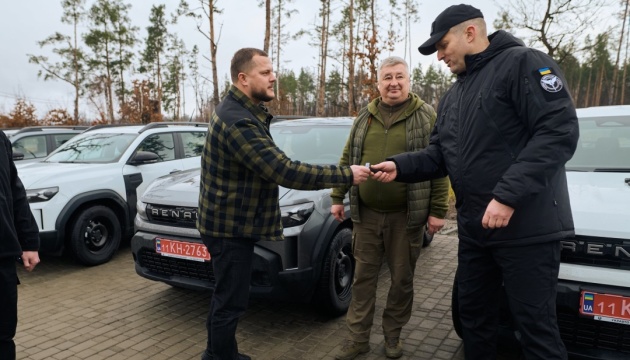 Київщина передала для спецпідрозділу ГУР п’ять автомобілів