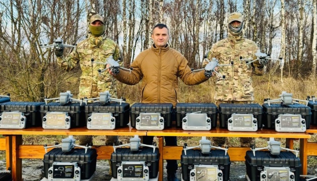 Хмельницька громада передала військовим партію квадрокоптерів вартістю ₴4,5 мільйона
