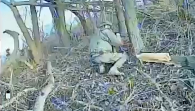 Border guards strike Russian communication antennas, shelters in Southern Slobozhanshchyna sector