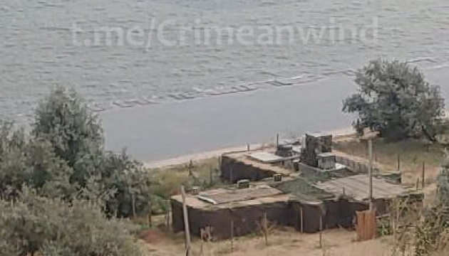 In Crimea, Russians build new defense line near Kerch shipyard